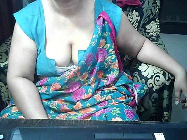 Indianbhabhimilf40 webcam