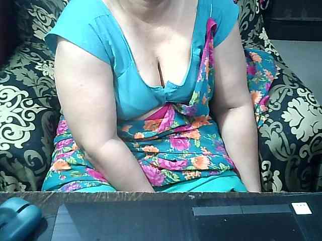 Indianbhabhimilf40 webcam