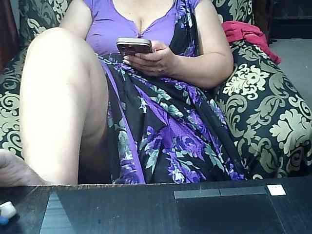 Indianbhabhimilf40 webcam