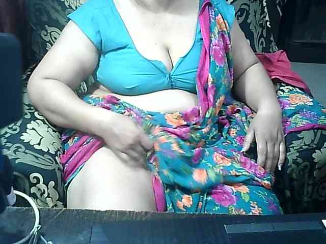 Indianbhabhimilf40 webcam