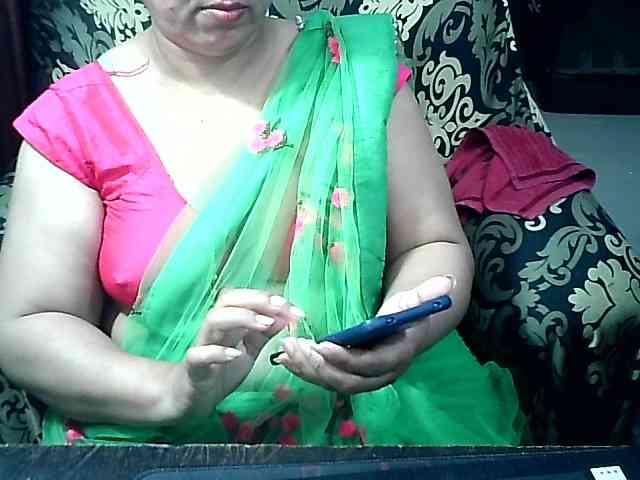 Indianbhabhimilf40 webcam