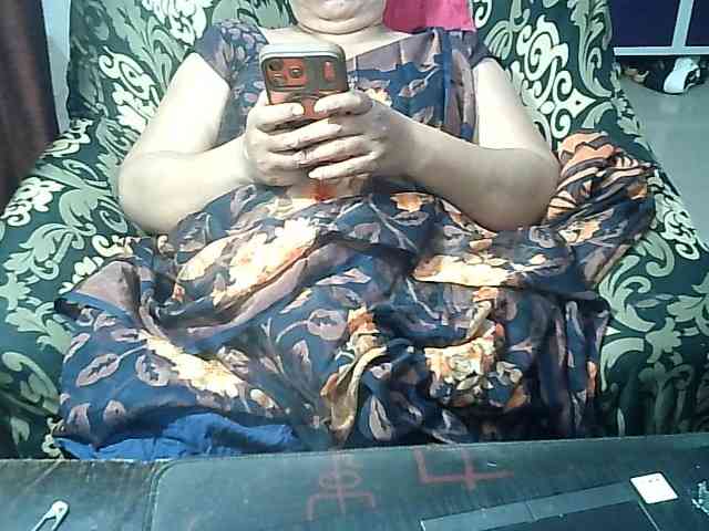 Model: Indianbhabhimilf40