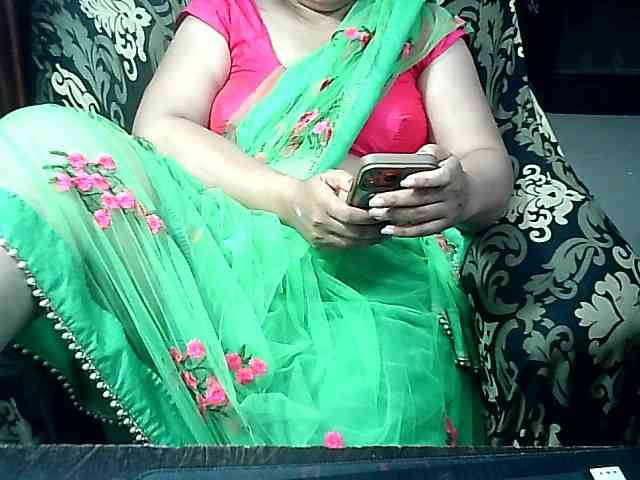 Indianbhabhimilf40 webcam