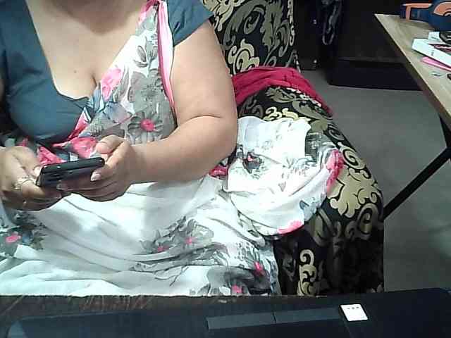 Indianbhabhimilf40 webcam