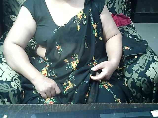 Indianbhabhimilf40 webcam