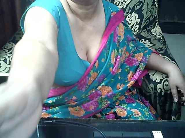 Indianbhabhimilf40 webcam