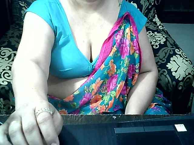 Indianbhabhimilf40 webcam