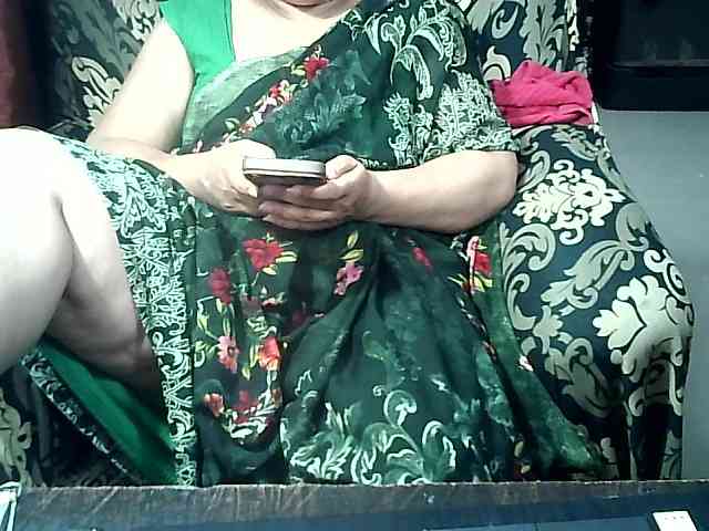 Indianbhabhimilf40 webcam