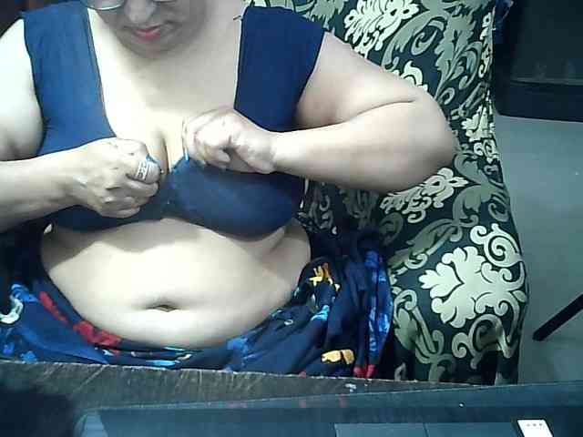 Indianbhabhimilf40 webcam