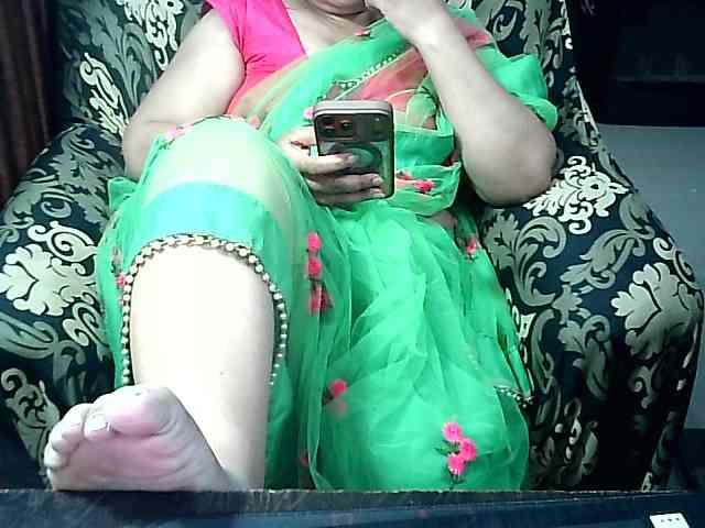 Indianbhabhimilf40 webcam