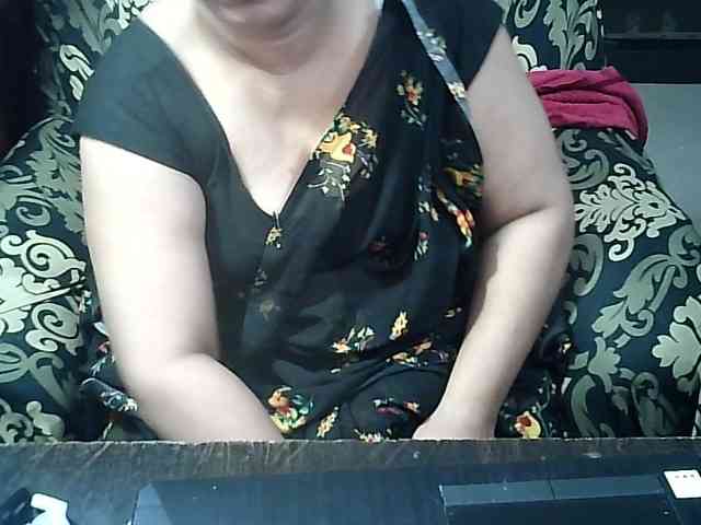 Indianbhabhimilf40 webcam