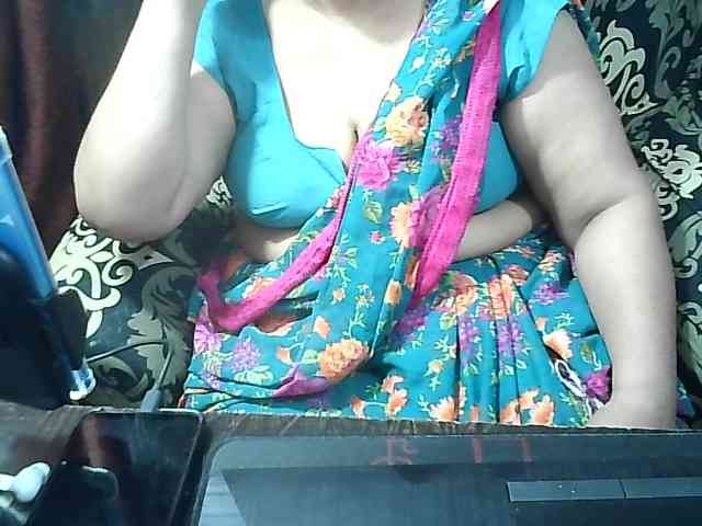 Indianbhabhimilf40 webcam