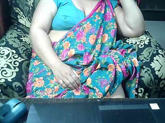 Indianbhabhimilf40 webcam