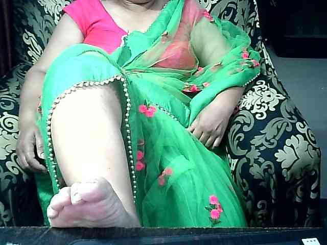 Indianbhabhimilf40 webcam