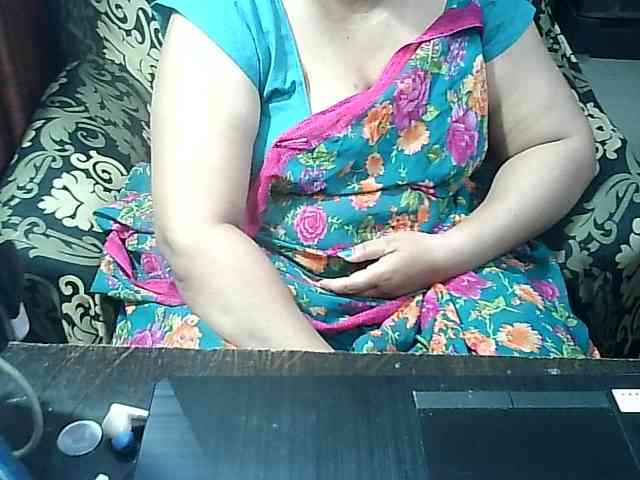 Indianbhabhimilf40 webcam