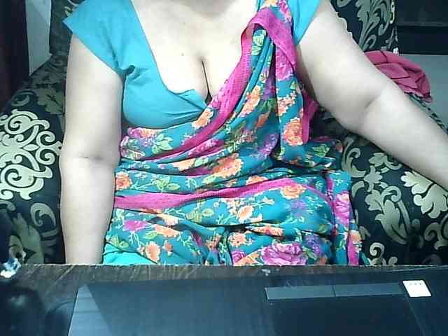 Indianbhabhimilf40 webcam