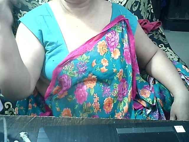 Indianbhabhimilf40 webcam