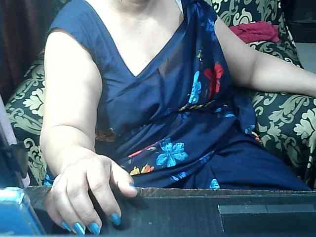 Indianbhabhimilf40 webcam