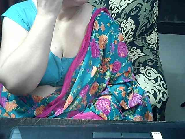 Indianbhabhimilf40 webcam