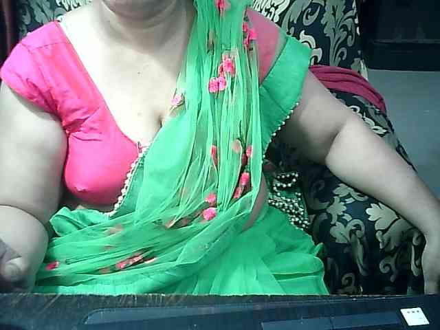 Indianbhabhimilf40 webcam