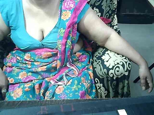 Indianbhabhimilf40 webcam