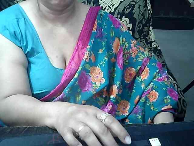 Indianbhabhimilf40 webcam