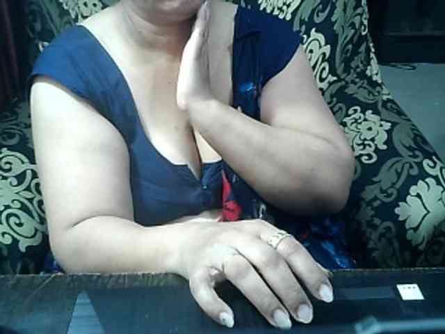 Indianbhabhimilf40 webcam