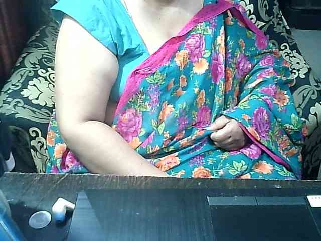 Indianbhabhimilf40 webcam