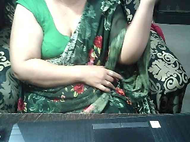 Indianbhabhimilf40 webcam