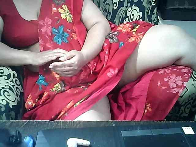 Indianbhabhimilf40 webcam