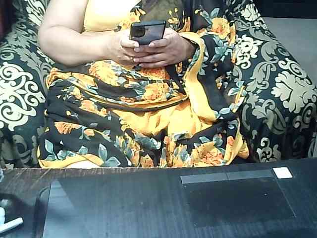 Indianbhabhimilf40 webcam