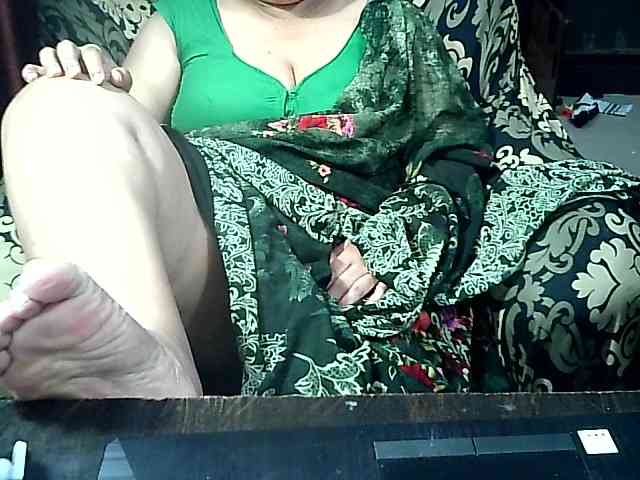 Indianbhabhimilf40 webcam