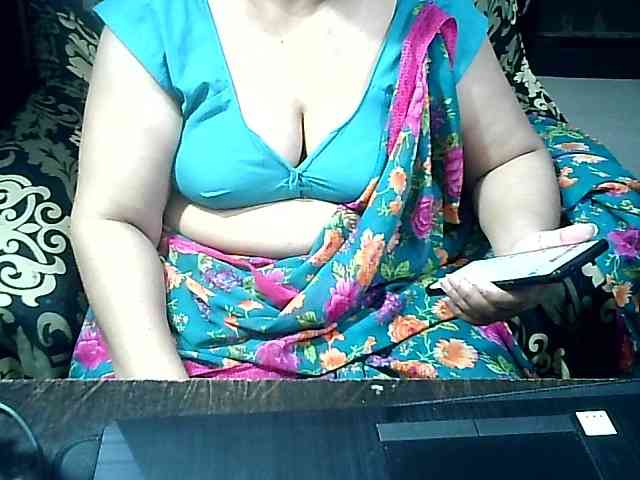 Indianbhabhimilf40 webcam
