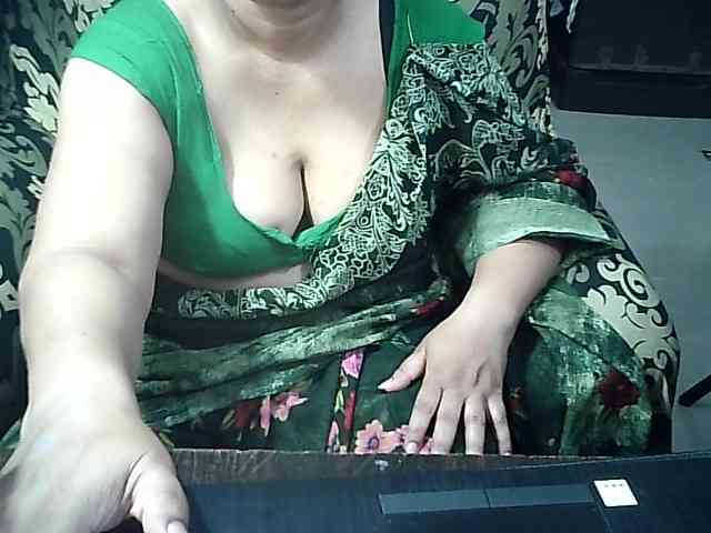 Indianbhabhimilf40 webcam