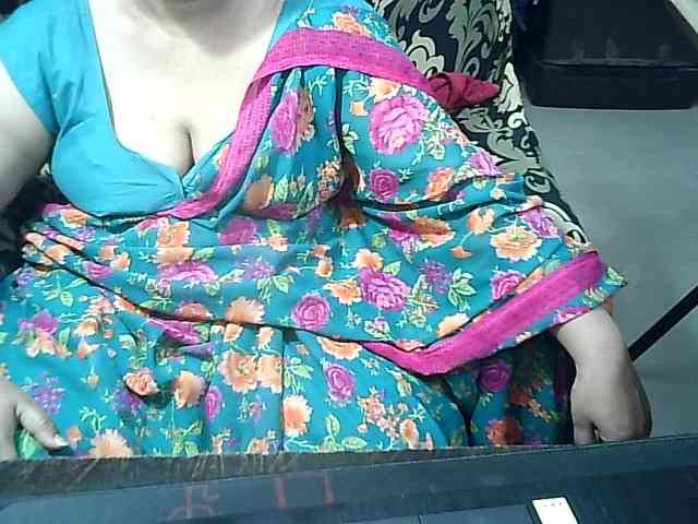 Indianbhabhimilf40 webcam