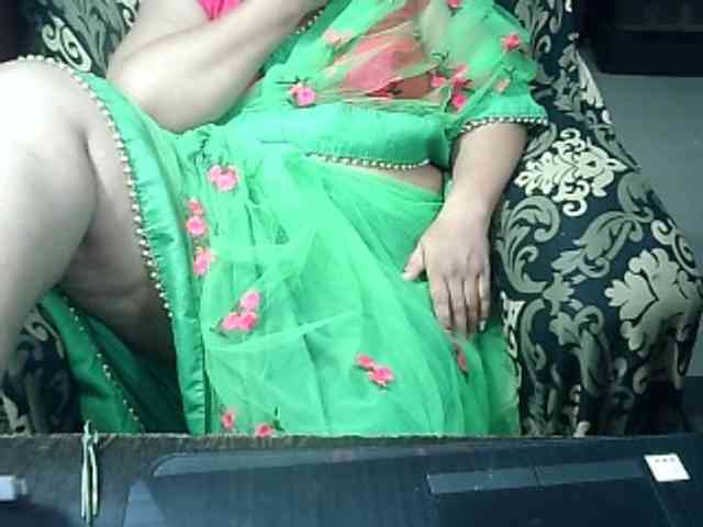 Indianbhabhimilf40 webcam