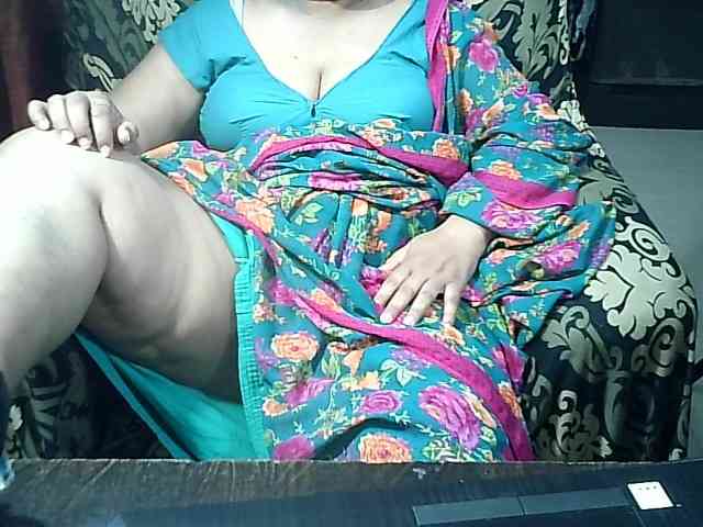 Indianbhabhimilf40 webcam