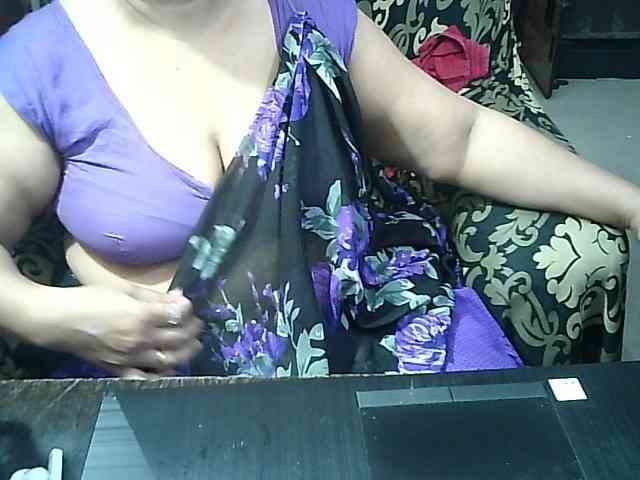 Indianbhabhimilf40 webcam