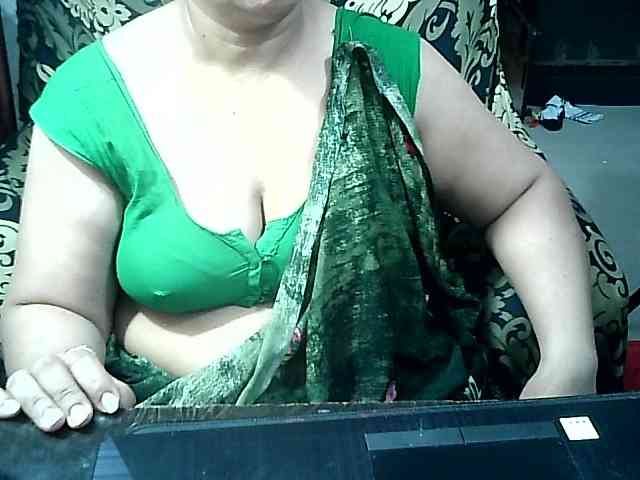 Indianbhabhimilf40 webcam