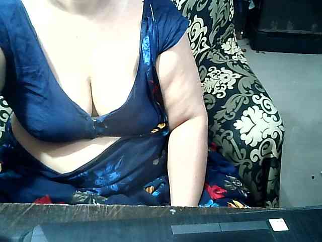 Indianbhabhimilf40 webcam