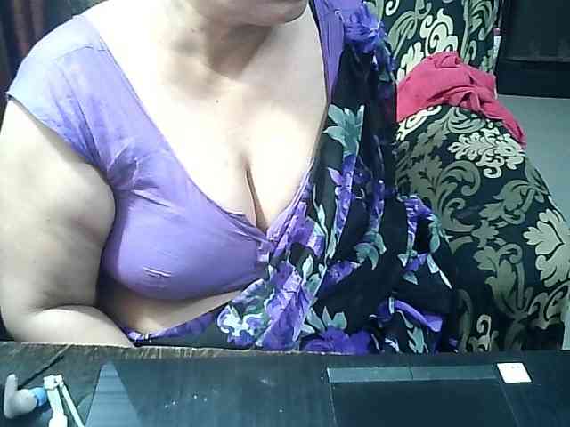 Indianbhabhimilf40 webcam