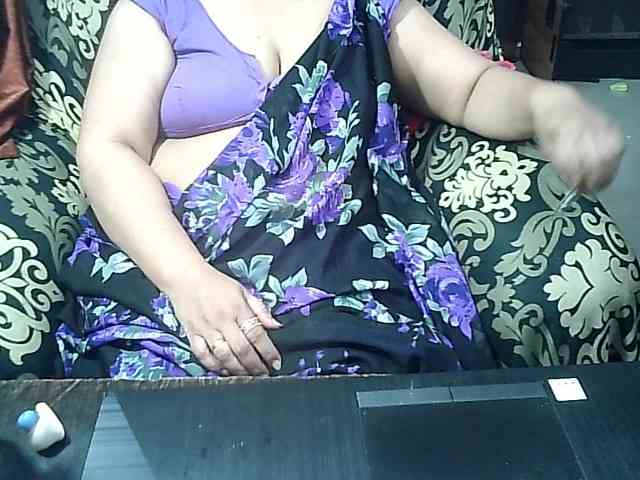 Indianbhabhimilf40 webcam
