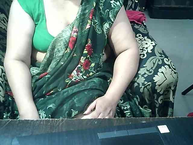 Indianbhabhimilf40 webcam