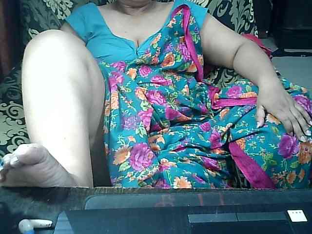 Indianbhabhimilf40 webcam