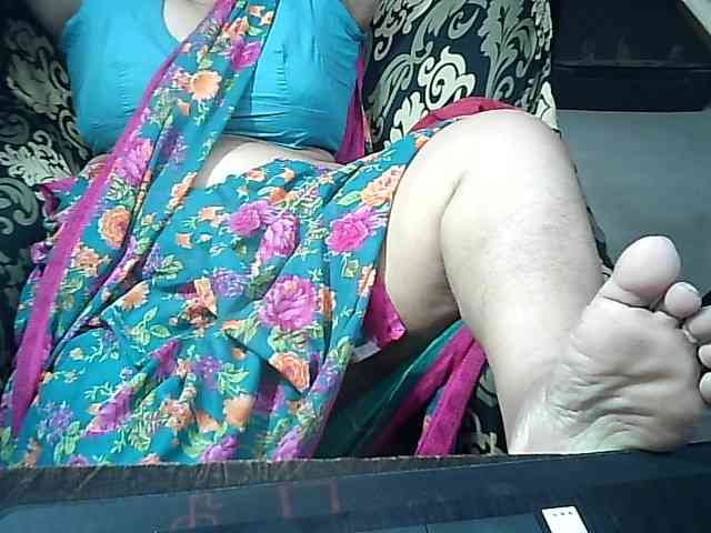 Indianbhabhimilf40 webcam