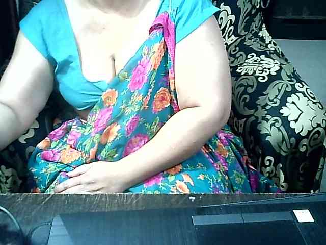 Indianbhabhimilf40 webcam