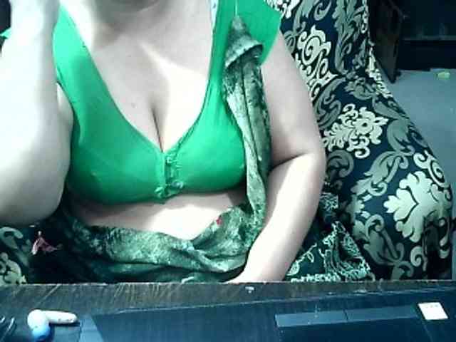 Indianbhabhimilf40 webcam