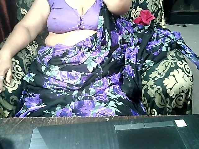 Indianbhabhimilf40 webcam