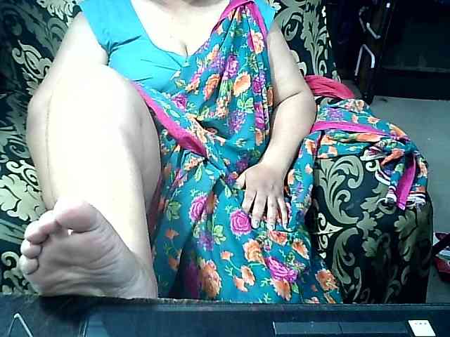 Indianbhabhimilf40 webcam