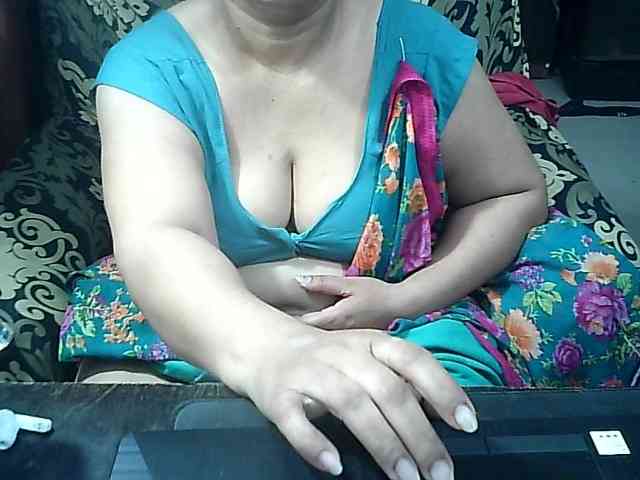 Indianbhabhimilf40 webcam
